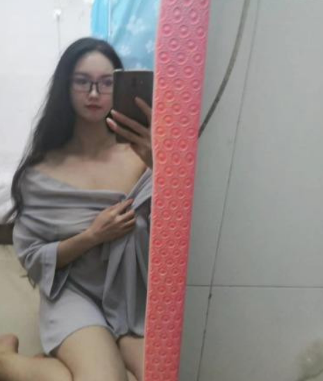 身材好 皮肤白